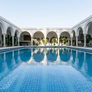 Del Manzano Villa